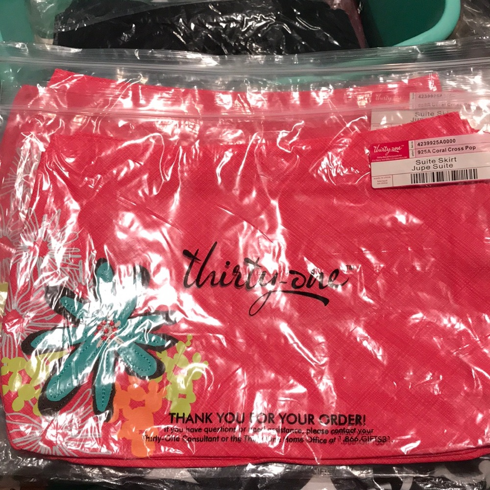 8 Suite Skirts for Purse